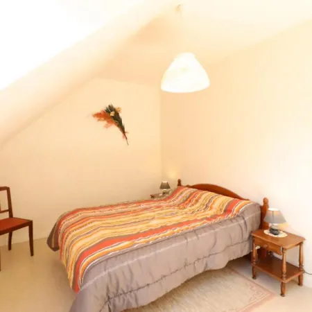 A La Ferme, Proche Murat - 3 Chambres, Jardin, Balcon, Tv, Cuisine Equipee, Proche Activites - Fr-1-742-118 Hébergement de vacances *