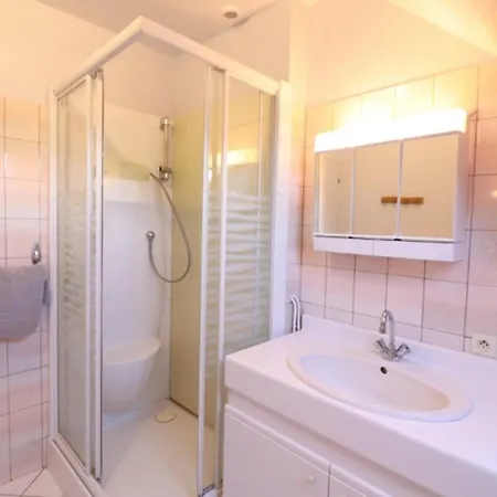 A La Ferme, Proche Murat - 3 Chambres, Jardin, Balcon, Tv, Cuisine Equipee, Proche Activites - Fr-1-742-118 Albepierre-Bredons