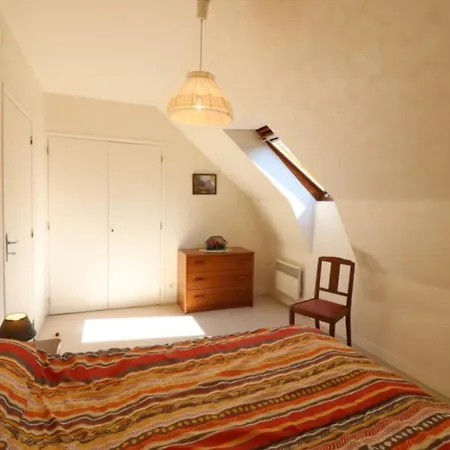 Hébergement de vacances A La Ferme, Proche Murat - 3 Chambres, Jardin, Balcon, Tv, Cuisine Equipee, Proche Activites - Fr-1-742-118